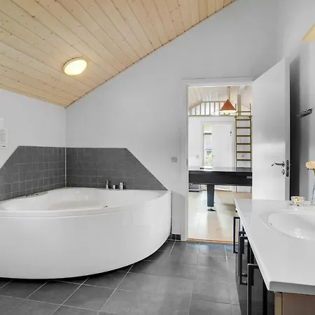 度假居 Beautiful Home In Otterup With Sauna
