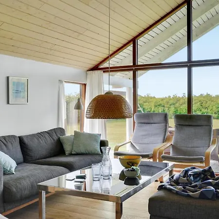 Beautiful Home In Otterup With Sauna 度假居 *